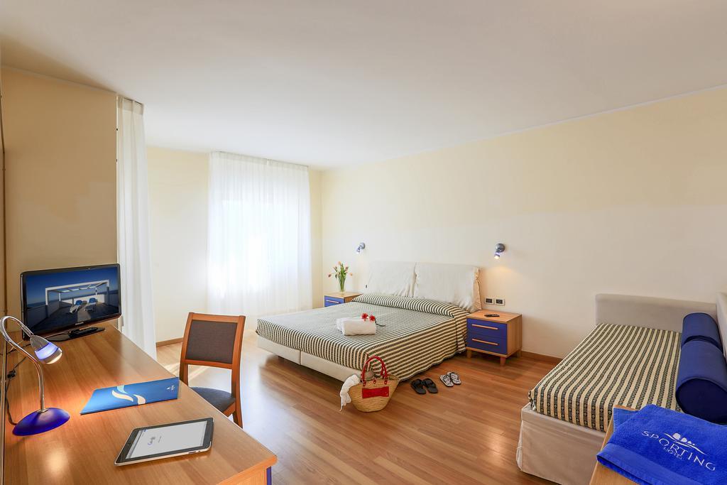 קאזלבורדינו Hotel Sporting חדר תמונה